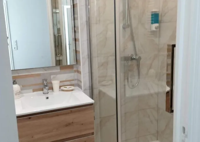 La Cour Des Trois Rois 2 * Villedieu-les-Poeles-Rouffigny